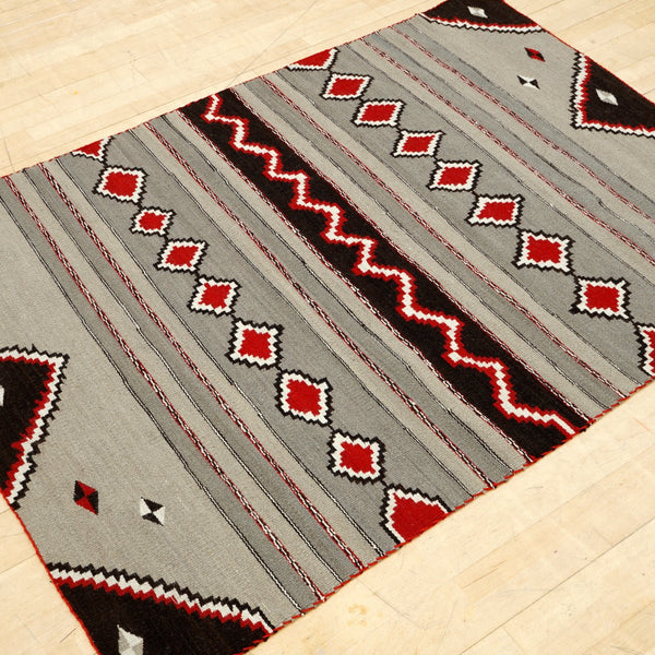 Navaho 217 x 154 cms